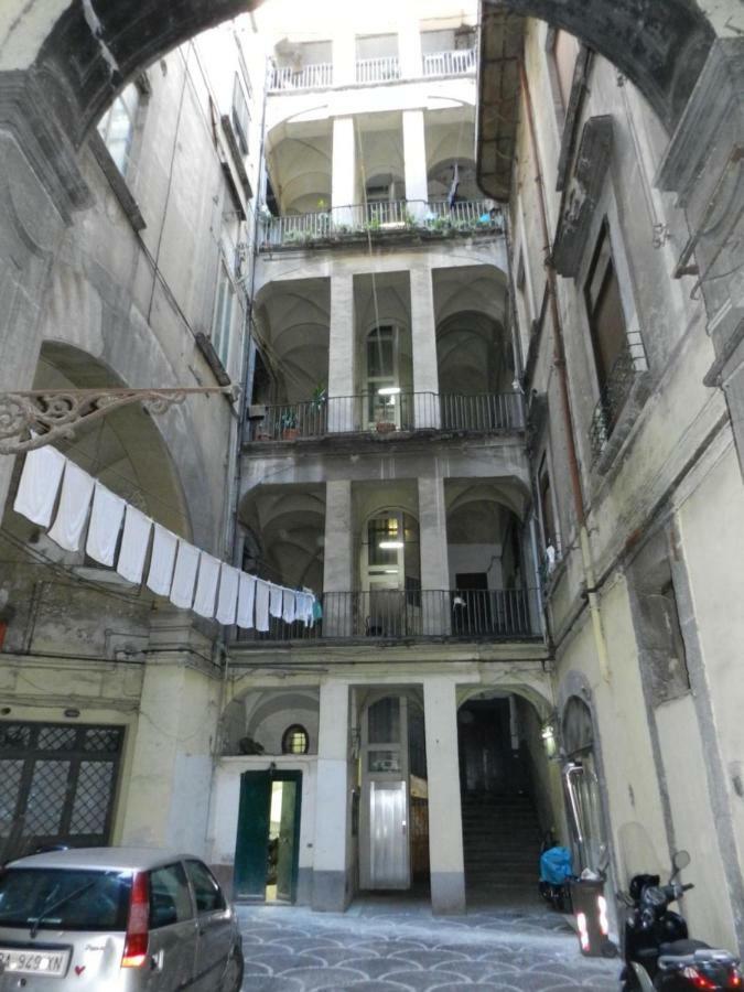 Appartamento Ai Tribunali Naples Exterior photo