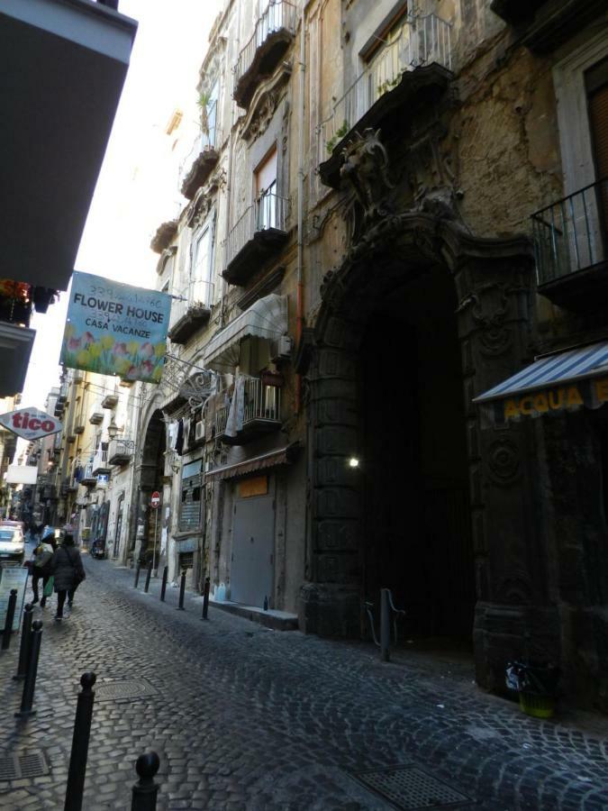 Appartamento Ai Tribunali Naples Exterior photo